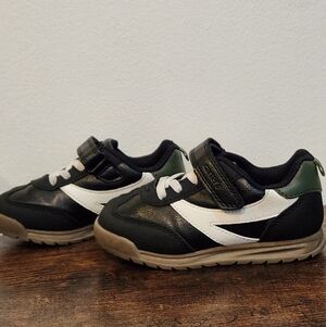 Kids Black and White Carter Sneakers